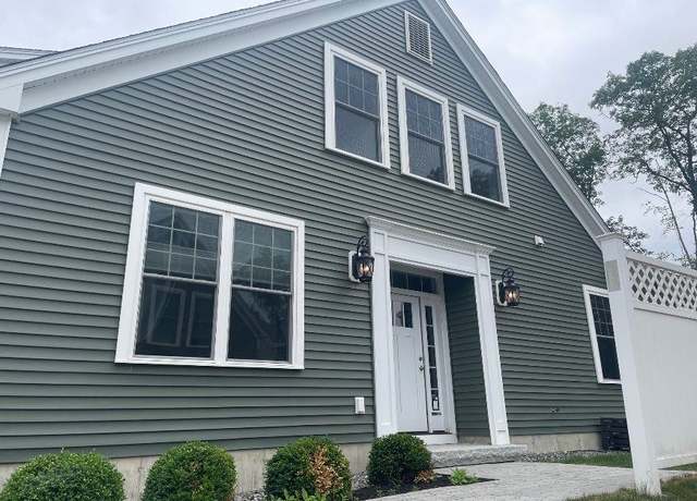 Property at 5 Green Rd, Newmarket, NH 03857, 3 beds, 2.5 baths