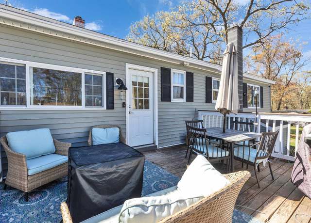 Property at 6 Greta Ave, Derry, NH 03038, 3 beds, 2 baths