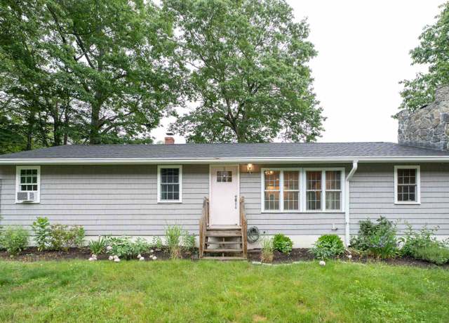 Property at 6 Tanglewood Dr, Dover, NH 03820, 3 beds, 3 baths