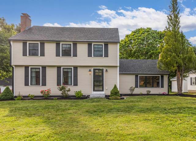 Property at 2 Locke Rd, Hampton, NH 03842, 3 beds, 1.5 baths