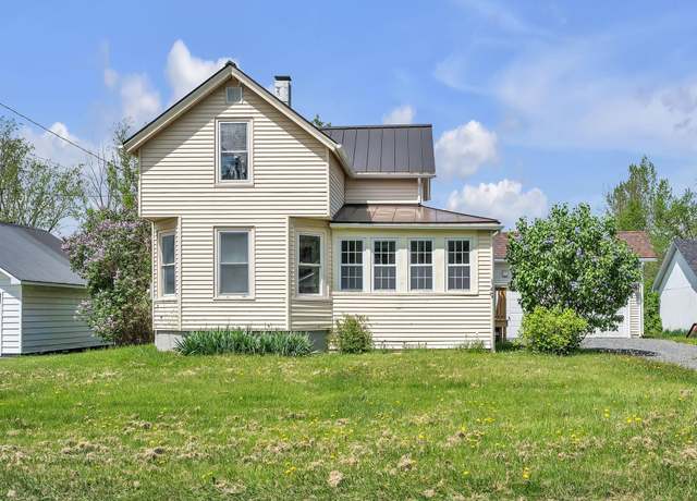 Property at 149 Pearl St, St. Albans City, VT 05478-2122, 3 beds, 1 bath