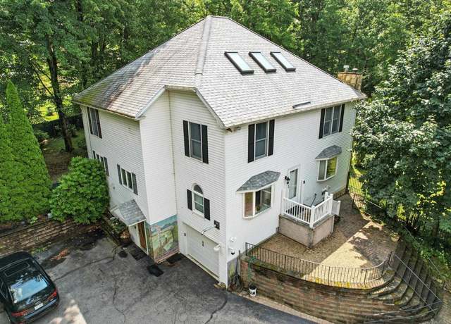 Property at 26 Juniper Dr, Belmont, NH 03220, 4 beds, 2.5 baths