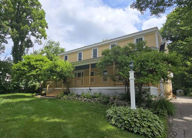 Property at 17 Waumbeck Rd, Wolfeboro, NH 03894, 3 beds, 2.5 baths