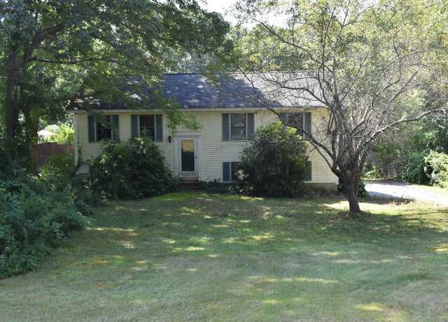 Property at 3 ANNA Cir, Derry, NH 03038, 3 beds, 2 baths