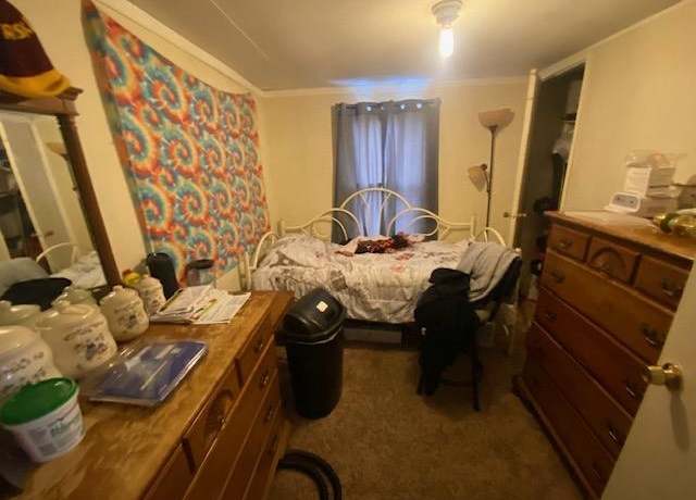 Property at 24 Woodlawn Dr, Allenstown, NH 03275, 3 beds, 1 bath