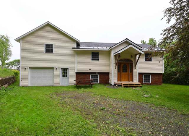 Property at 177 Hillridge Rd, Hartford, VT 05047, 3 beds, 2 baths