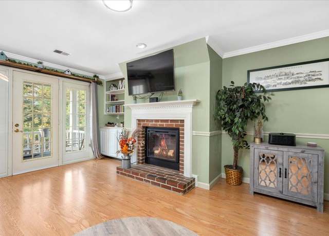 Property at 187 Eastern Ave #303, Manchester, NH 03104, 1 bed, 1 bath