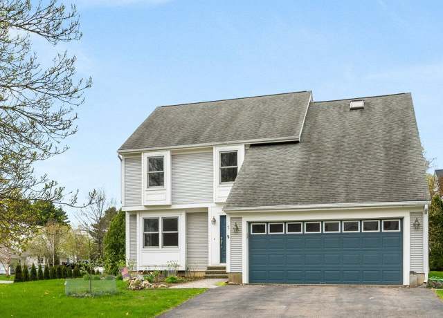 Property at 1 Lupine Ln, South Burlington, VT 05403, 4 beds, 2.5 baths