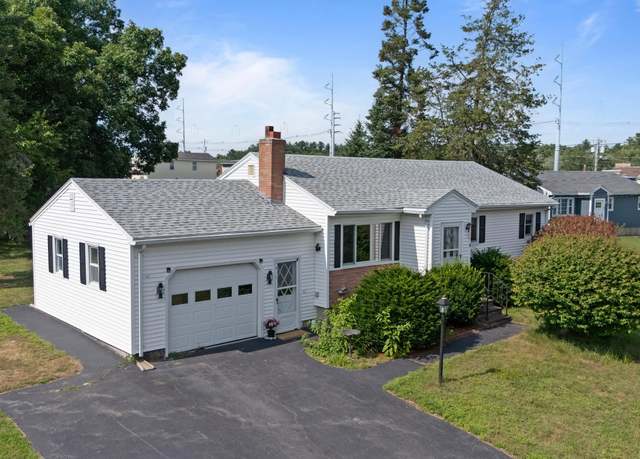 Property at 4 Barron Ave, Salem, NH 03079, 3 beds, 1 bath