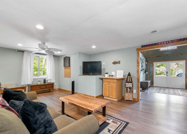 Property at 48 South Way, Tamworth, NH 03886, 3 beds, 2 baths