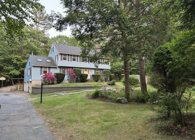 Property at 93 Faith Dr, Hampstead, NH 03841-2370, 4 beds, 2.5 baths