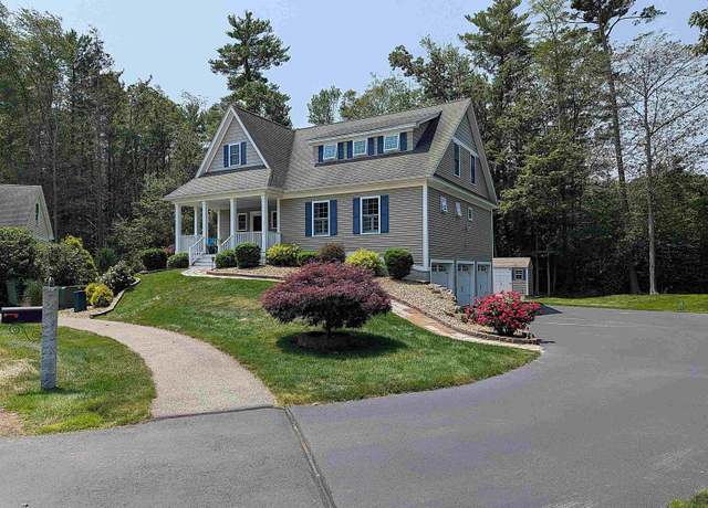 Property at 8 Locke Ln, Seabrook, NH 03874, 3 beds, 2.5 baths