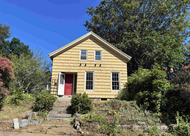 Property at 27 Prospect St, Somersworth, NH 03878, 4 beds, 1 bath