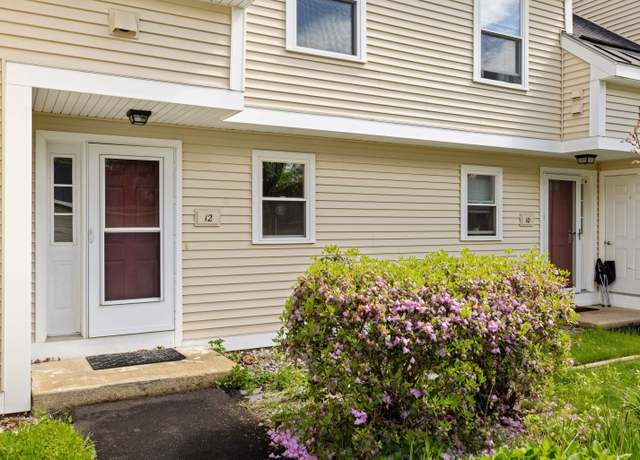 Property at 12 Bluffs Dr, Concord, NH 03303, 3 beds, 1.5 baths