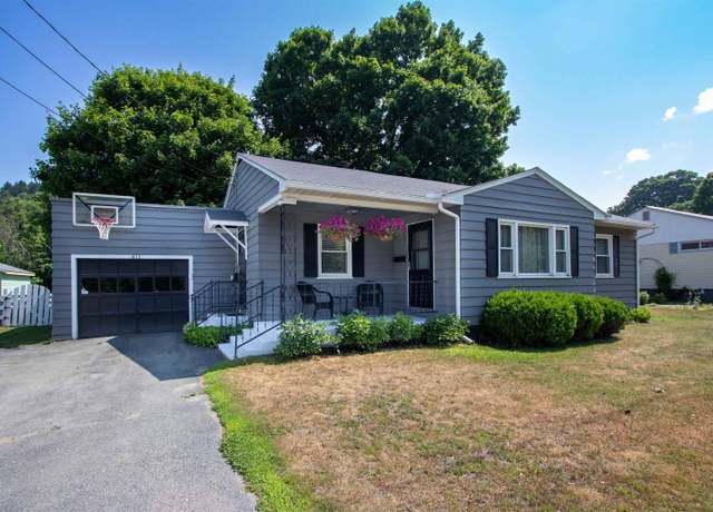 Property at 411 Concord Ave, St. Johnsbury, VT 05819, 3 beds, 1 bath
