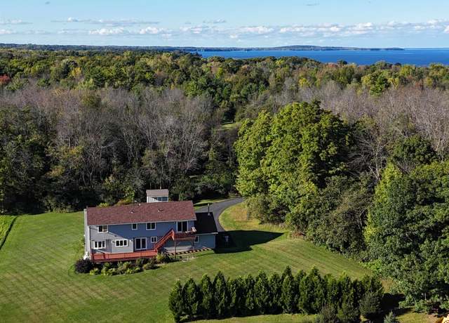 Property at 11 Old Farm Rd, South Hero, VT 05486, 4 beds, 3.5 baths
