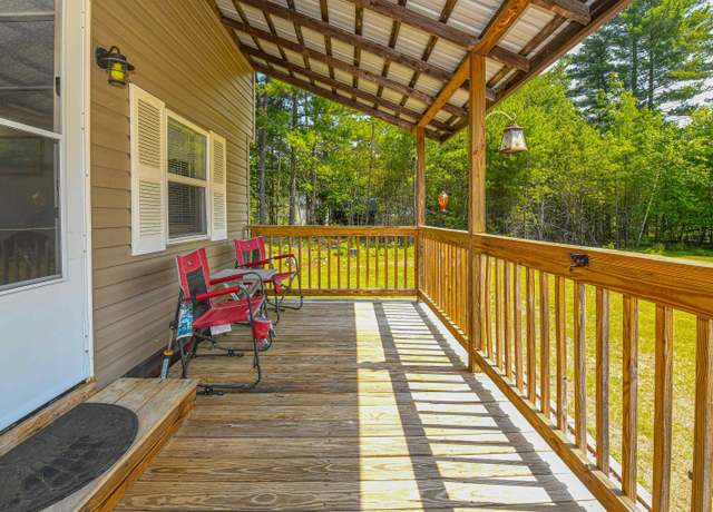 Property at 1376 Bridgton Rd, Fryeburg, ME 04037, 2 beds, 1 bath