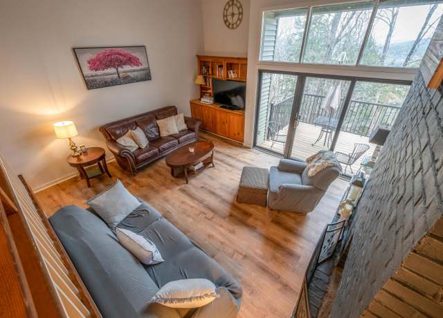 Property at 1221 Baker Turn Unit 1D, Hartford, VT 05059, 2 beds, 1.5 baths