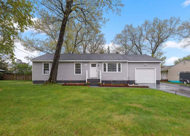 Property at 111 Sherwood Dr, Manchester, NH 03103, 3 beds, 1 bath