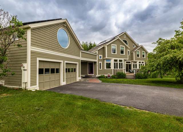 Property at 70 Fisk Rd, Concord, NH 03301, 3 beds, 2.5 baths