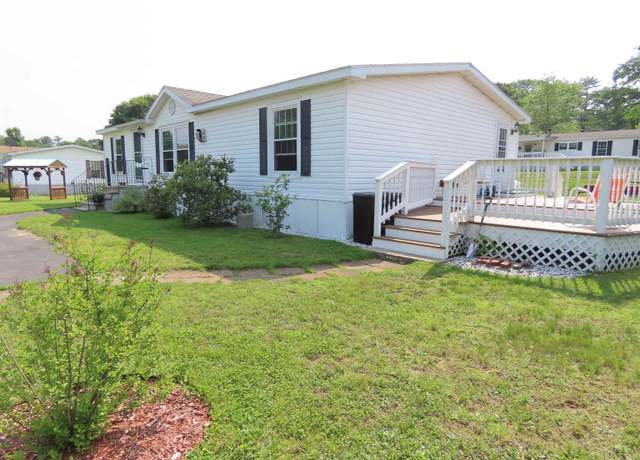 Property at 7 Adams St, Epsom, NH 03234, 3 beds, 2 baths