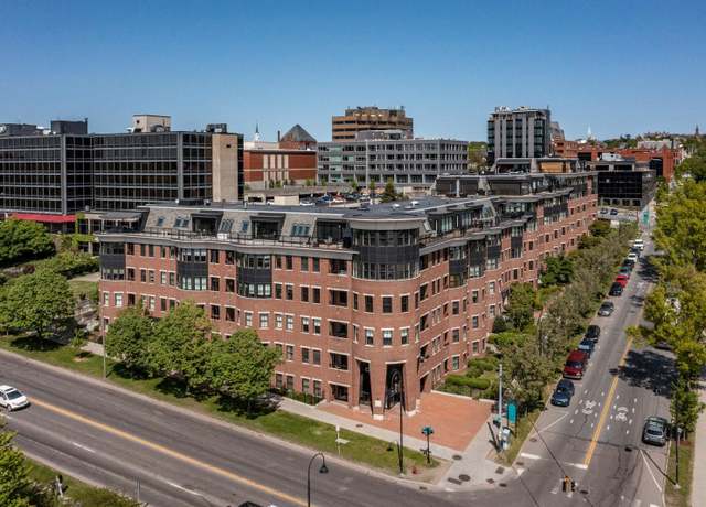 Property at 40 College St #301, Burlington, VT 05401, 3 beds, 2.5 baths