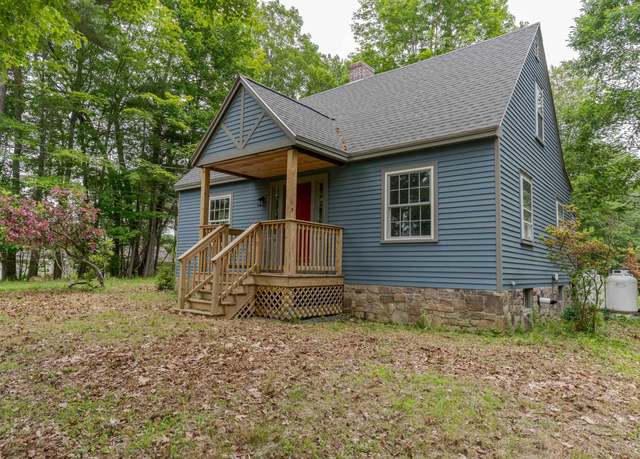 Property at 57 Fox Point Rd, Newington, NH 03801, 2 beds, 1.5 baths