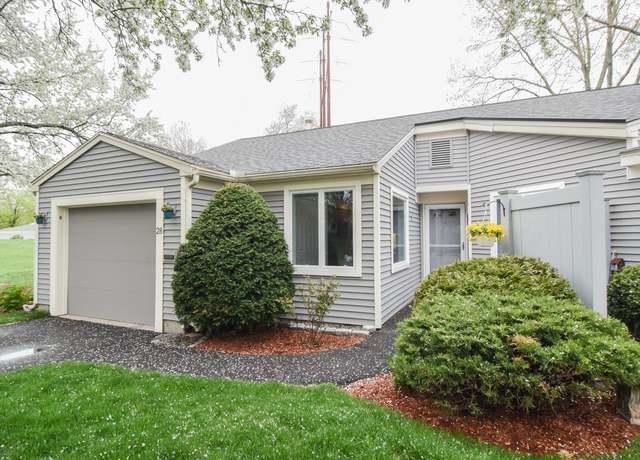 Property at 28 Walden Pond Dr, Nashua, NH 03064, 2 beds, 2 baths