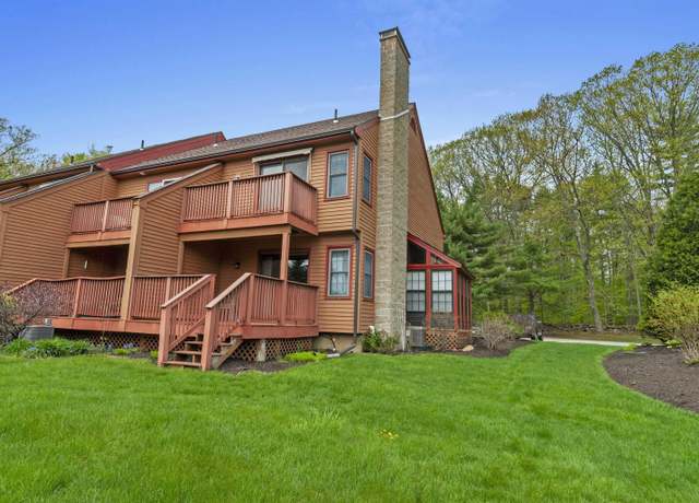 Property at 240 Franklin St #9, Laconia, NH 03246, 2 beds, 1.5 baths