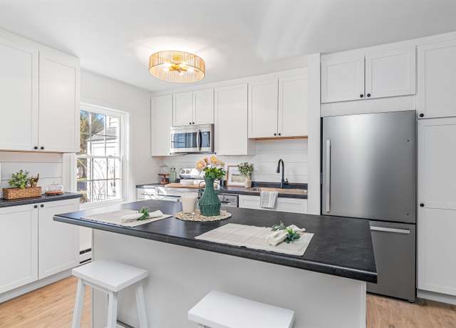 Property at 36 Brickyard Rd #35, Essex Junction, VT 05452, 2 beds, 1.5 baths