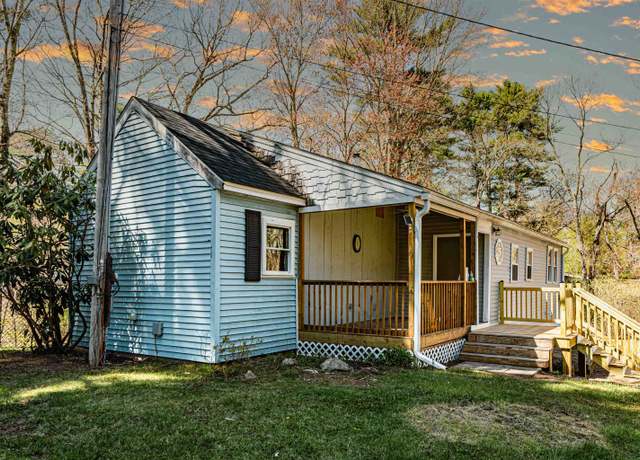 Property at 37 Lisa Ave, Raymond, NH 03077, 3 beds, 1 bath