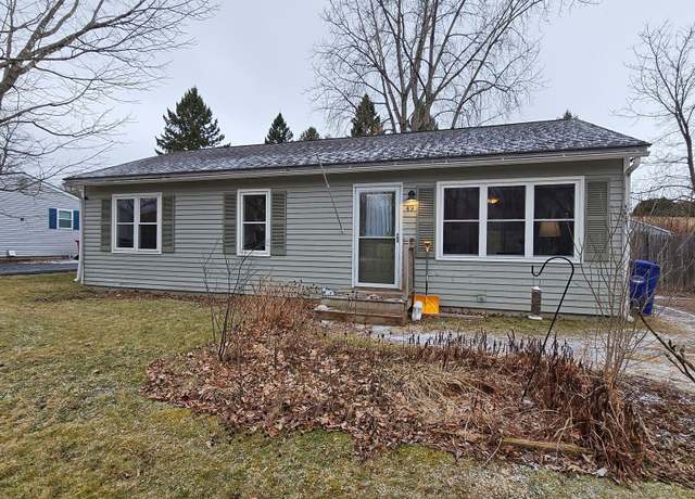 Property at 49 Lori Ln, Burlington, VT 05408, 3 beds, 1 bath