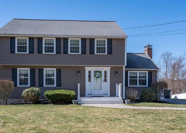 Property at 41 Pinehurst Ave, Nashua, NH 03062, 3 beds, 2.5 baths