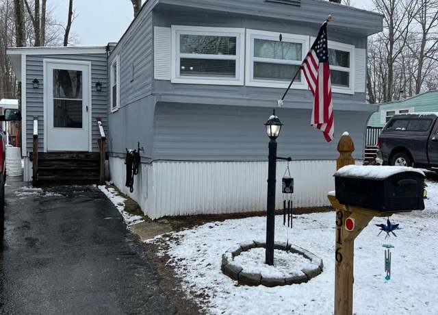 Property at 316 Friar Tuck Dr, Exeter, NH 03833, 2 beds, 1 bath