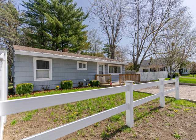 Property at 41 New Rochester Rd, Dover, NH 03820, 2 beds, 1 bath