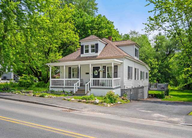 Property at 377 Smyth Rd, Manchester, NH 03104, 3 beds, 2 baths