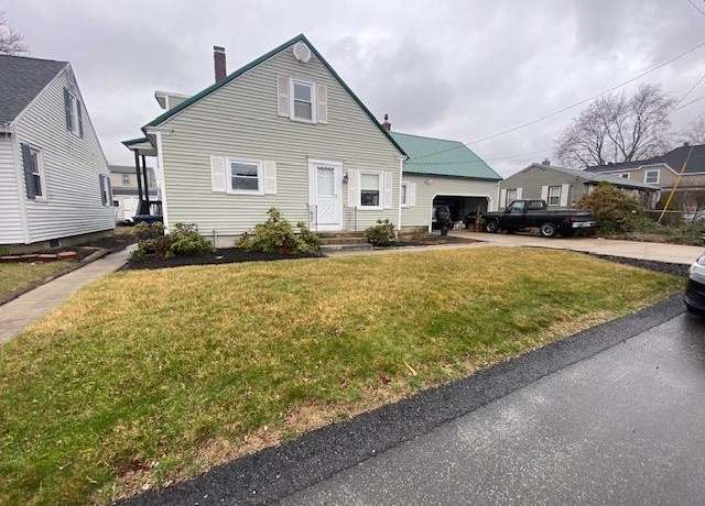 Property at 15 Lund St, Nashua, NH 03060, 3 beds, 2 baths