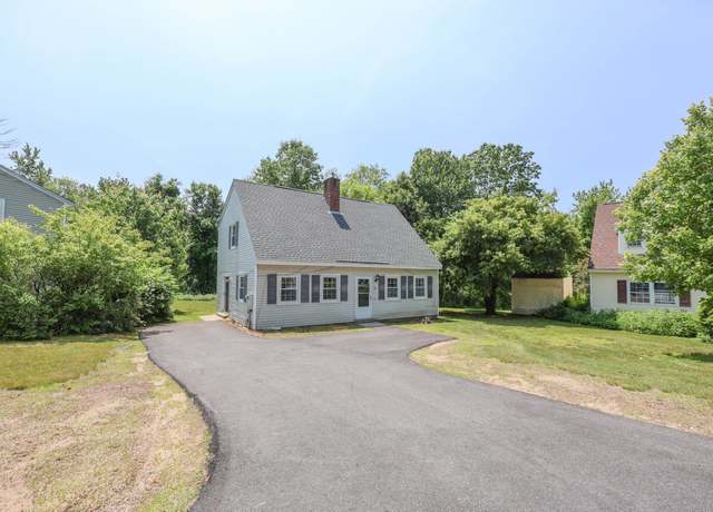 Property at 20 Millstream Ln, Concord, NH 03303, 3 beds, 1.5 baths
