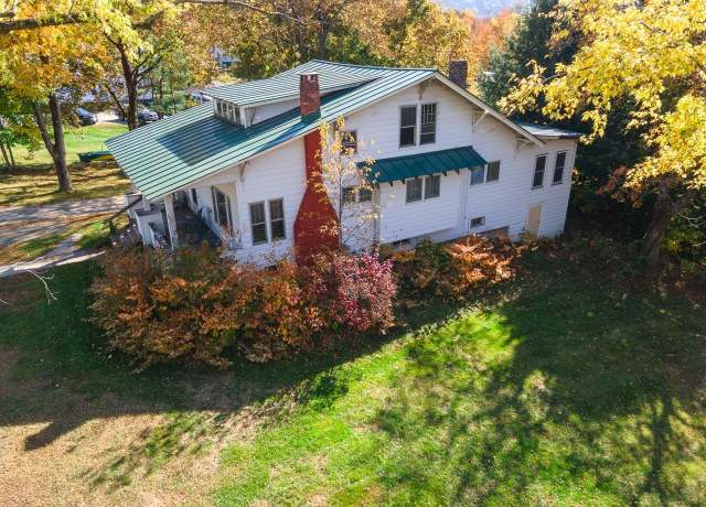 Property at 14 Shannon St, Claremont, NH 03743, 4 beds, 1.5 baths