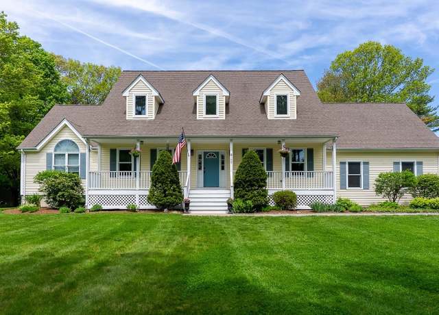 Property at 155 Middle Rd, Brentwood, NH 03833, 4 beds, 2.5 baths