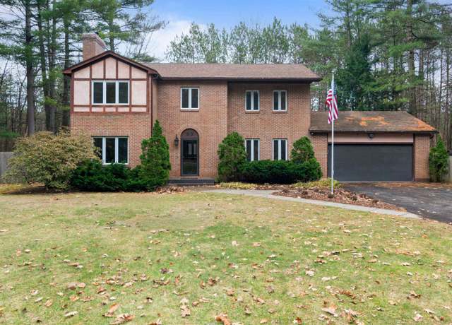 Property at 53 Valley View Dr, Milton, VT 05468, 4 beds, 2.5 baths