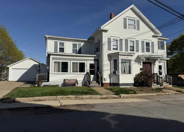 Property at 39 Chestnut St, Rochester, NH 03867, 8 beds, 3 baths