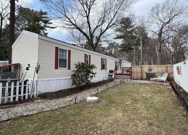 Property at 96 Hawthorne Ln, Colchester, VT 05446, 3 beds, 1 bath