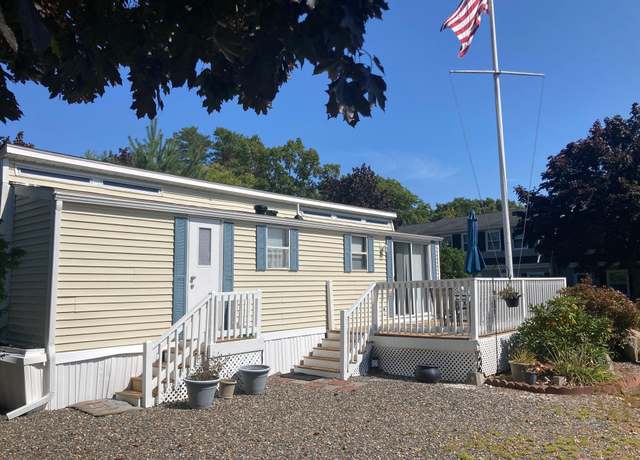 Property at 308 State Route 286 #102, Seabrook, NH 03874, 1 bed, 1 bath