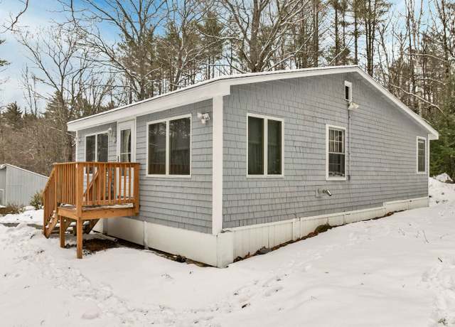 Property at 25 S Mayhew Tpke, Hebron, NH 03241, 2 beds, 1 bath