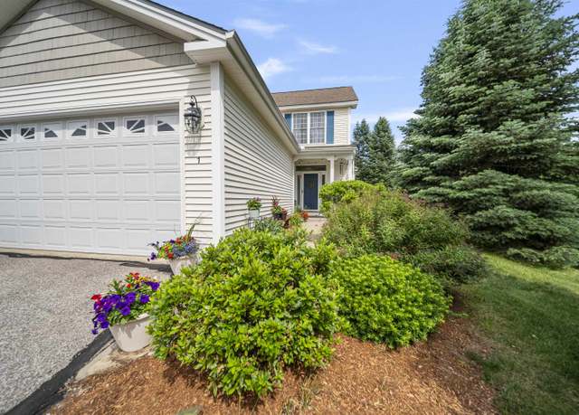 Property at 34 Mammoth Rd #1, Hooksett, NH 03106, 2 beds, 2.5 baths