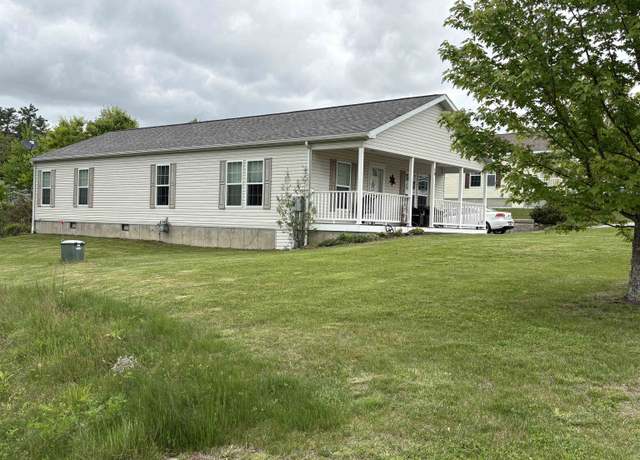 Property at 18 Eagle Nest St, Franklin, NH 03235, 3 beds, 2 baths