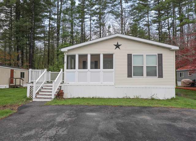Property at 5 Chancellor Dr, Concord, NH 03303, 2 beds, 2 baths