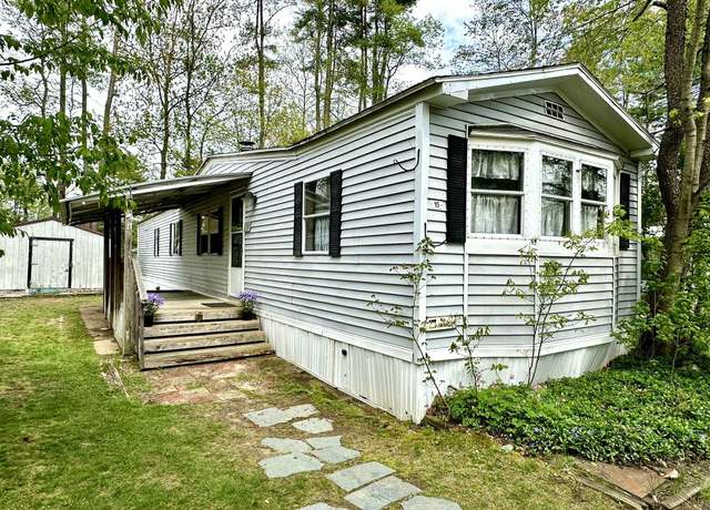Property at 15 Blue Jay Ct, Keene, NH 03431, 2 beds, 1 bath