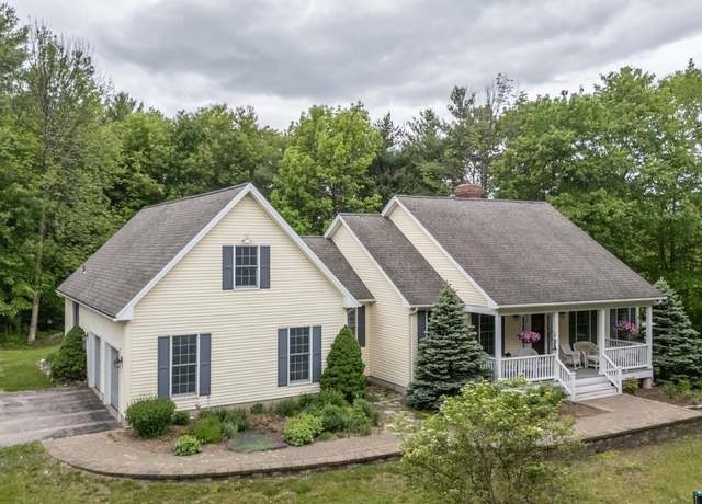 Property at 76 Moose Mountain Rd, Brookfield, NH 03872, 3 beds, 2.5 baths